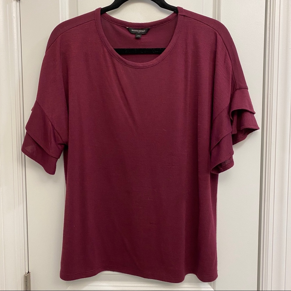 Banana Republic ruffled short sleeve blouse